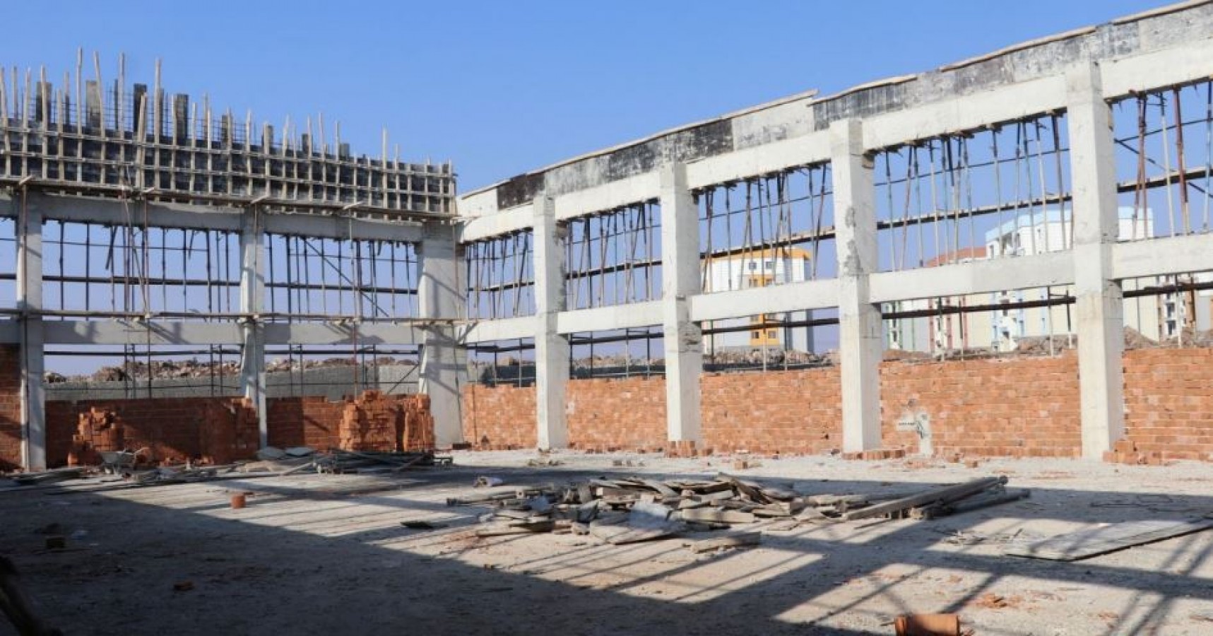 Karaköprü Seyrantepe Kapalı Spor Salonu İnşaatı Devam Ediyor;