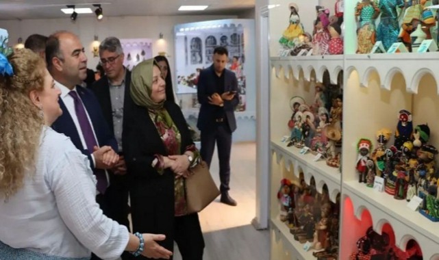 Dünya Bebekleri Karaköprü'de sergileniyor;