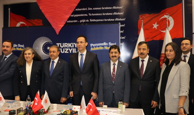 Urfa’da Düzenlenen Kariyer Fuarında Duruşma Salonu Kuruldu Gençlerin ilgi Odağı Oldu.;