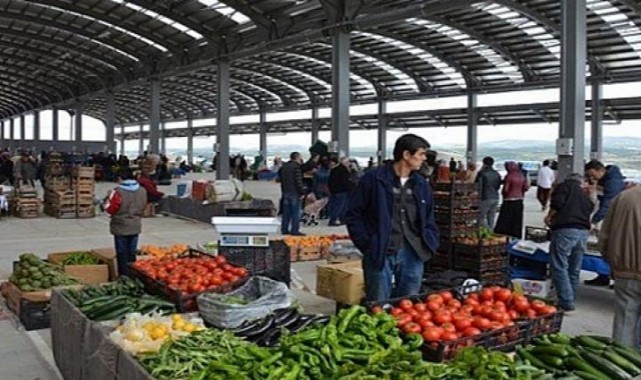 Ramazan Öncesi Urfa'da Sebze ve Meyve Fiyatları Yükseldi