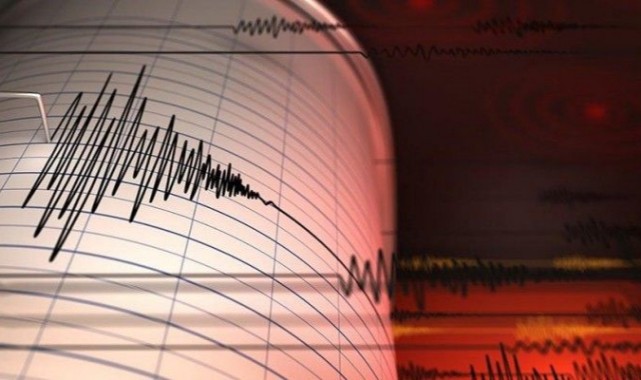 Konya'da Deprem Korkuttu;