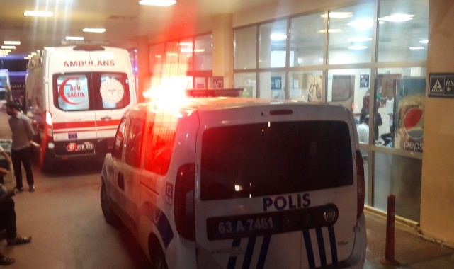 Urfa'da Kaza Minibüs ve Otomobil Çarpıştı 18 Yaralı