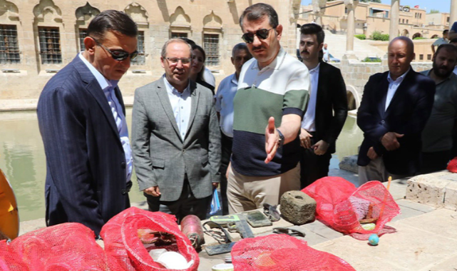 Şanlıurfa Balıklıgöl'de Temizlik Çalışması;