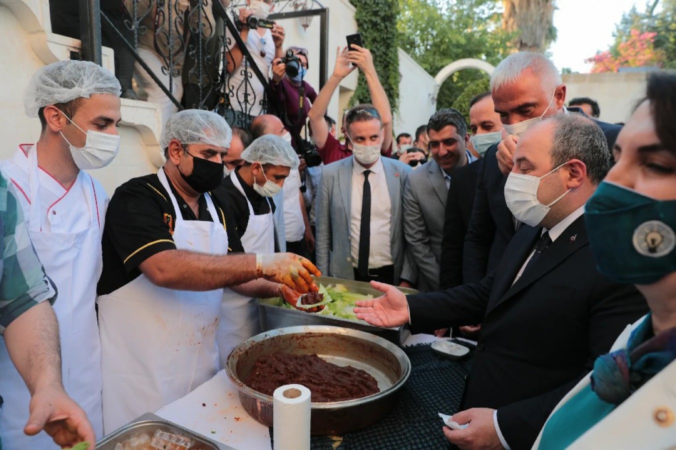 Gastronomi Şehri Urfa MEB Gastronomi Enstitüsü Açılacak iller Listesinde Yok..;