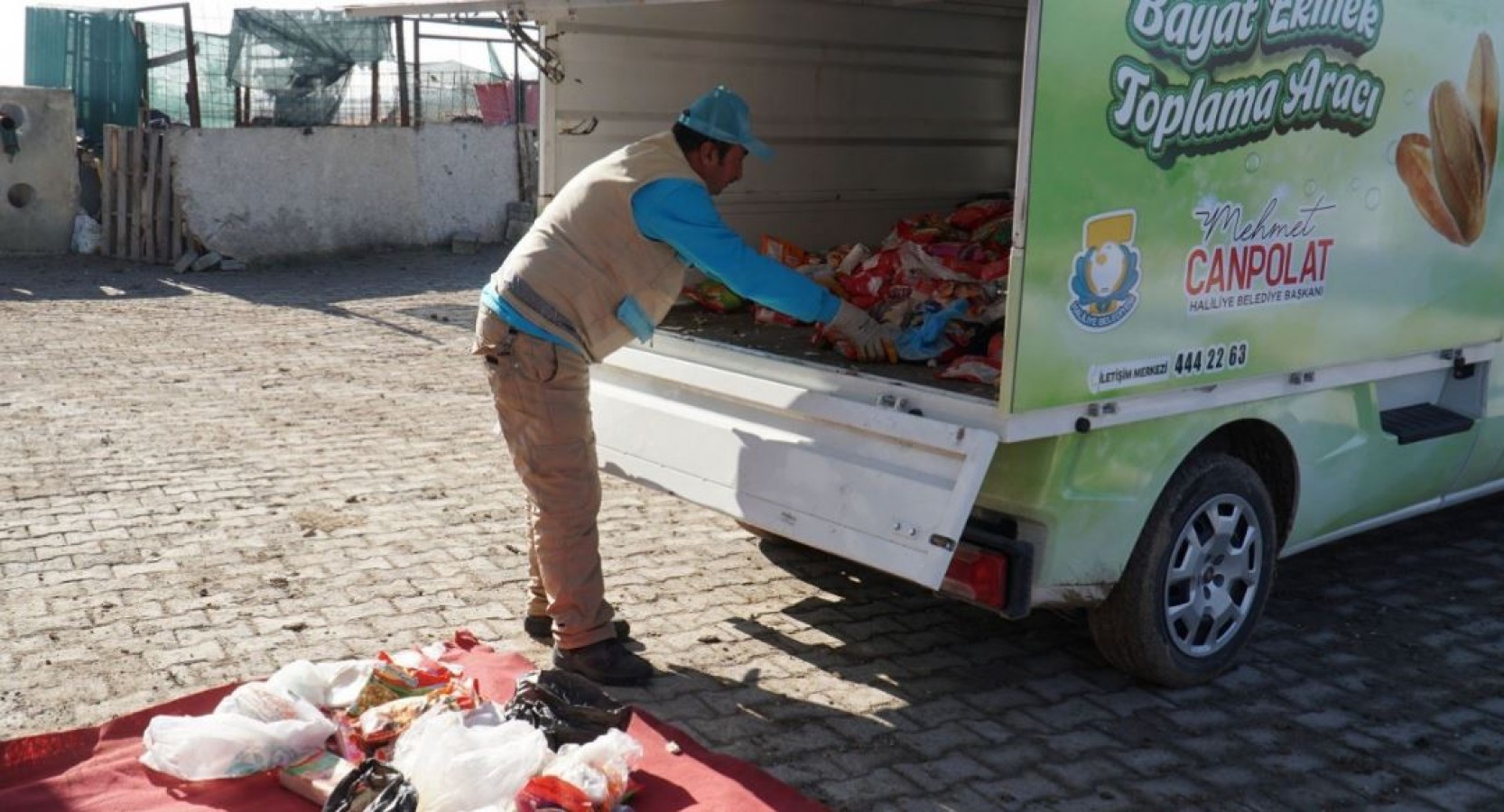 Haliliye'de Ekmek nimettir, yeri çöp değildir Sloganıyla İsrafın Önüne Geçiliyor;