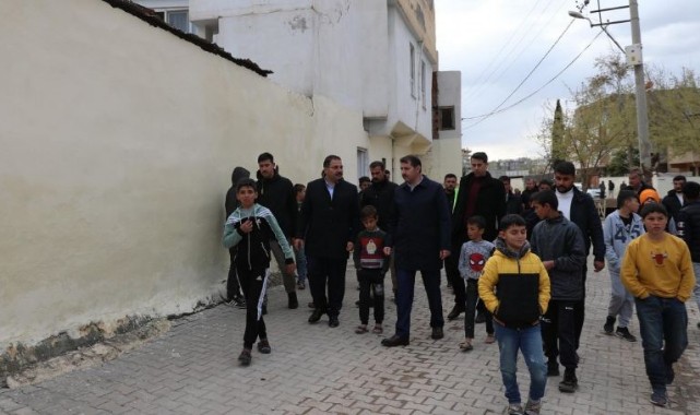 Vali Ayhan ve Canpolat Selden Etkilenen Karşıyaka Mahallesinde