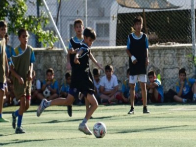 Haliliye'de Yaz Futbol Kursu Çocukların Gözdesi Oldu