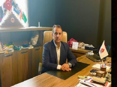 İş İnsanı Mahmut Polat'tan Urfa'ya Beddua Eden Profa Dava..